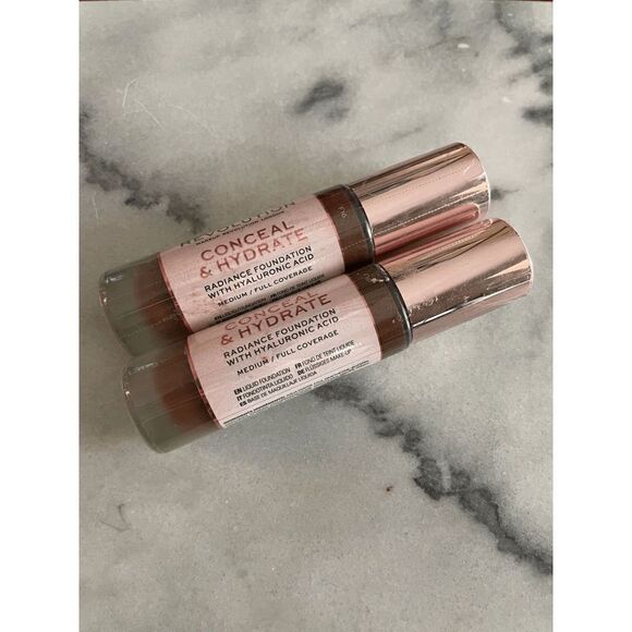 Revolution Conceal and Hydrate Radiance Foundation in F16 Lot of 2 - Picture 1 of 2